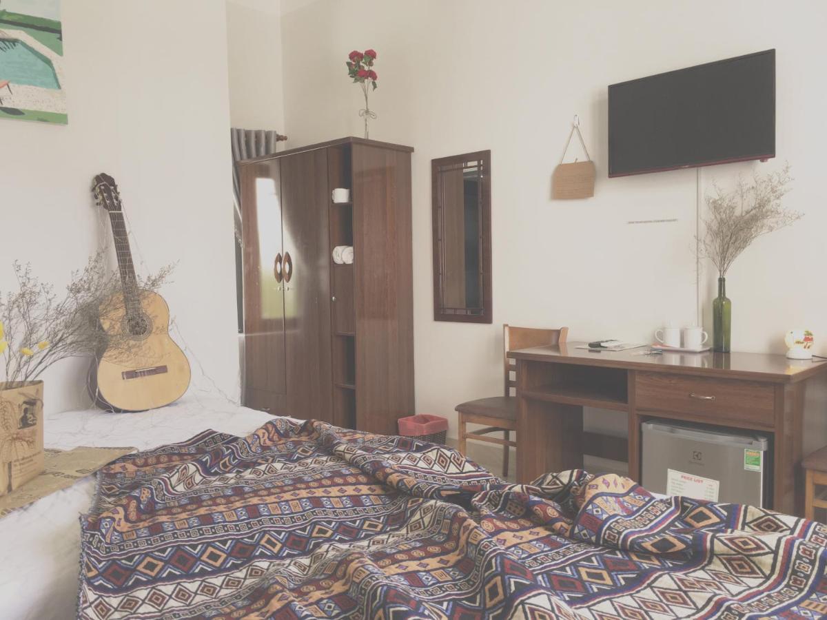 Dream Flower Homestay Хойан Экстерьер фото